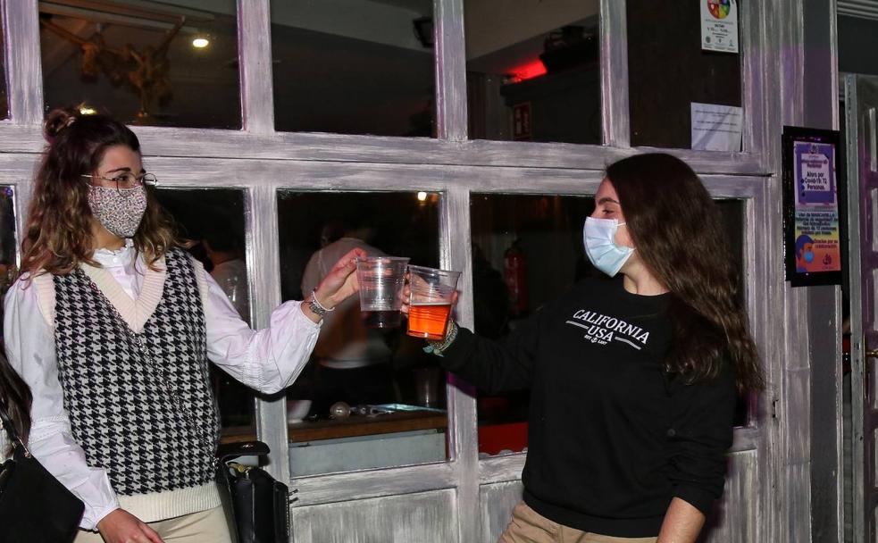 Un brindis en Palencia por un cierre de solo dos semanas