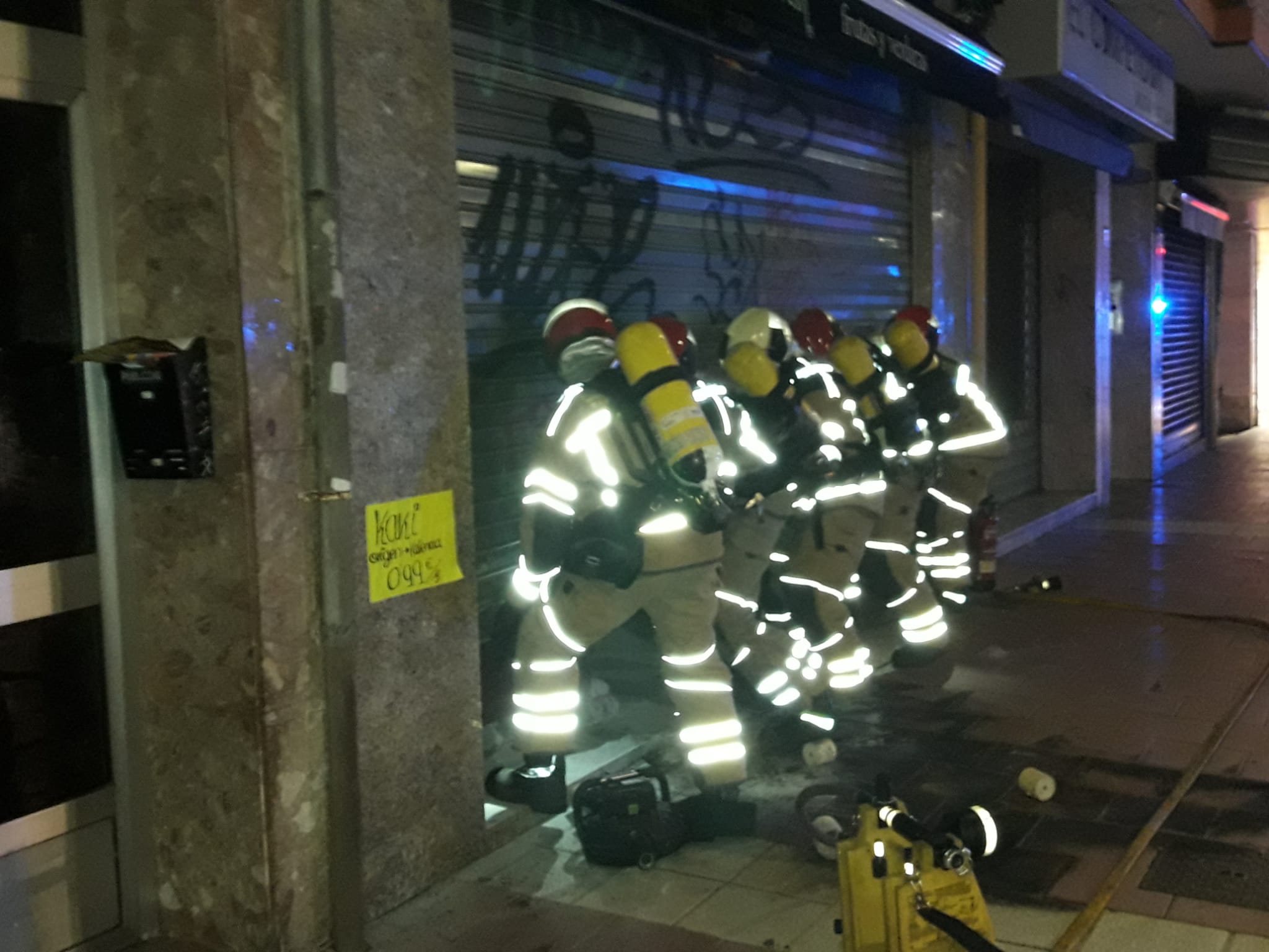 Fotos: Incendio en una frutería de la Avenida de Segovia en Valladolid