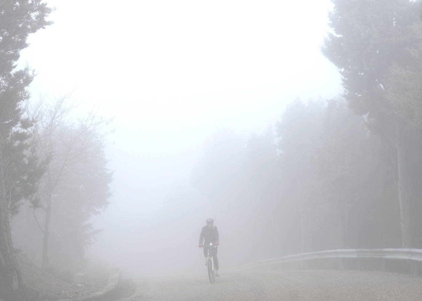 Fotos: Jornada de niebla en Valladolid