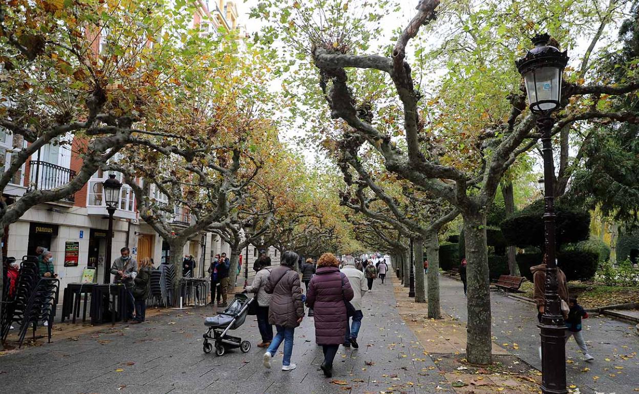 Coronavirus en Burgos: La Junta restringe las reuniones en Burgos a 3 personas y endurece las medidas frente a la covid-19