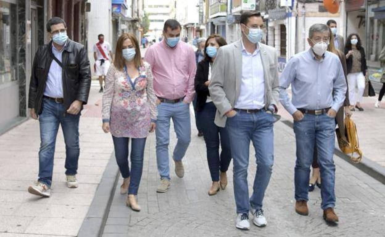 De la Rosa acudió a un acto del PSOE en Briviesca con el coche oficial. 