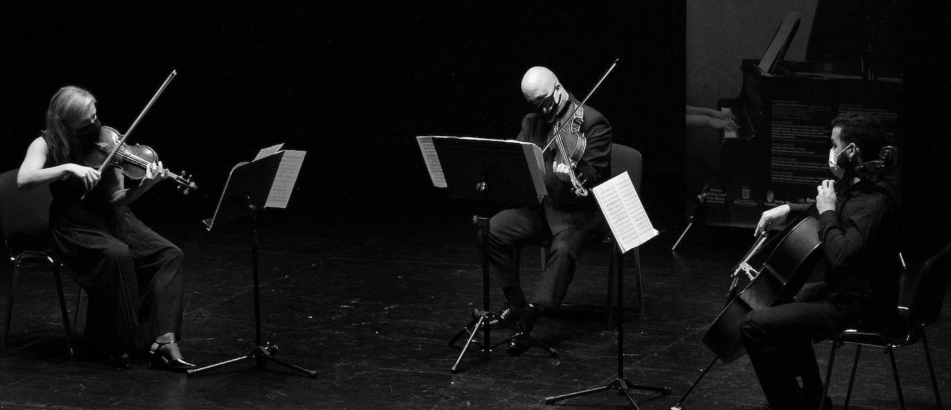 Fotos: El Trío Albor, en la Semana de la Música de Medina del Campo