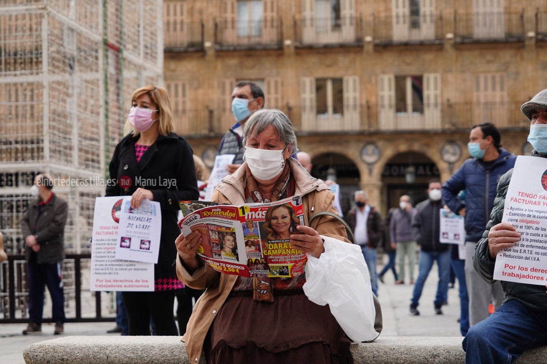 Concentración de autónomos en la Plaza Mayor de Salamanca