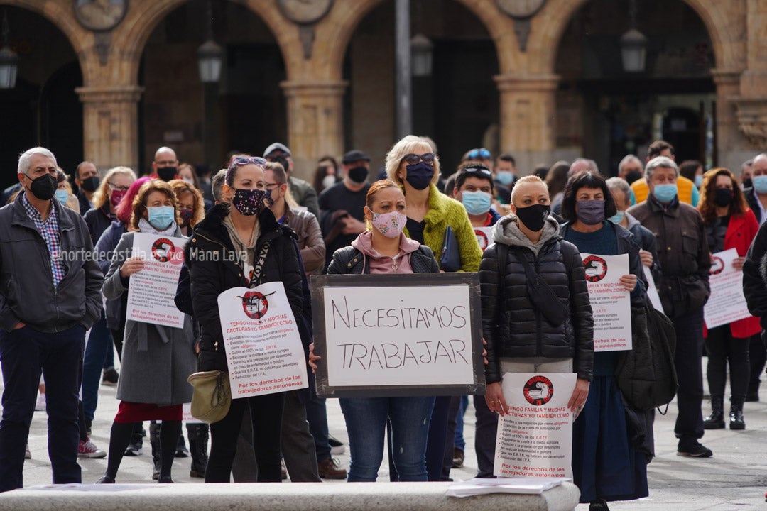 Concentración de autónomos en la Plaza Mayor de Salamanca