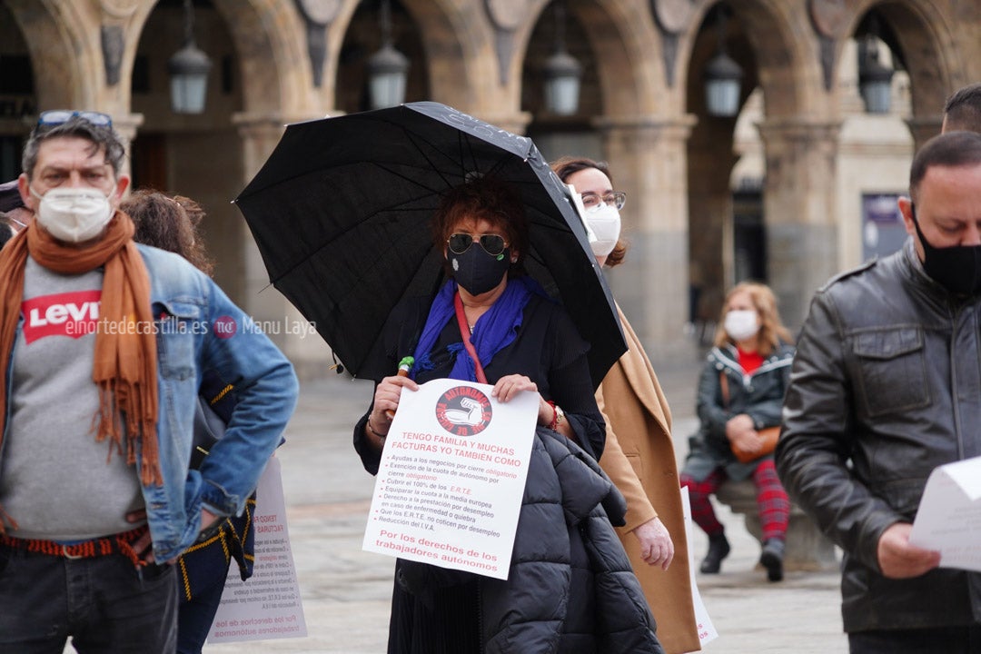 Concentración de autónomos en la Plaza Mayor de Salamanca