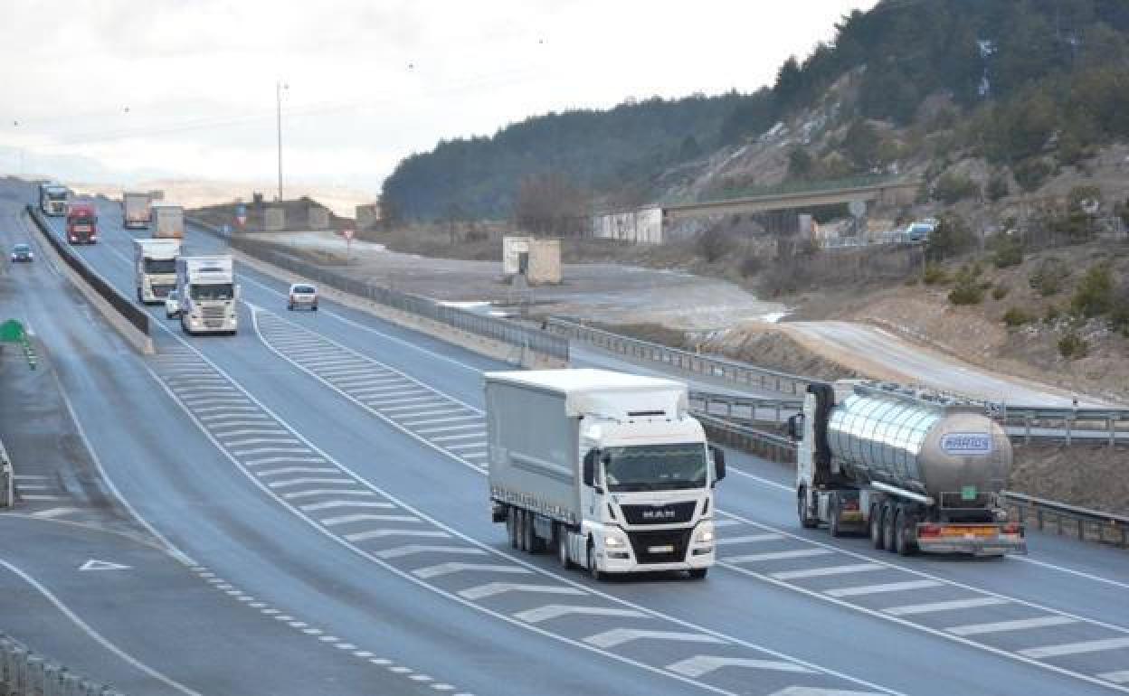 Los dos varones se dirigían a Nantes cuando fueron interceptados por los gendarmes.