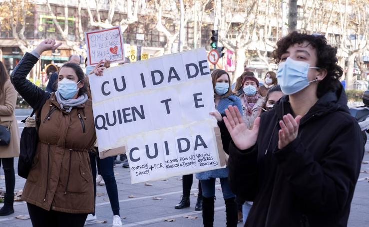 Sanitarios de Valladolid protestan por sus condiciones laborales