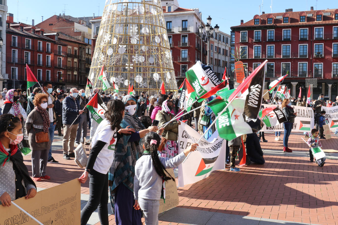 Fotos: Valladolid sale a la calle en contra de la ruptura del alto el fuego en el Sahara Occidental