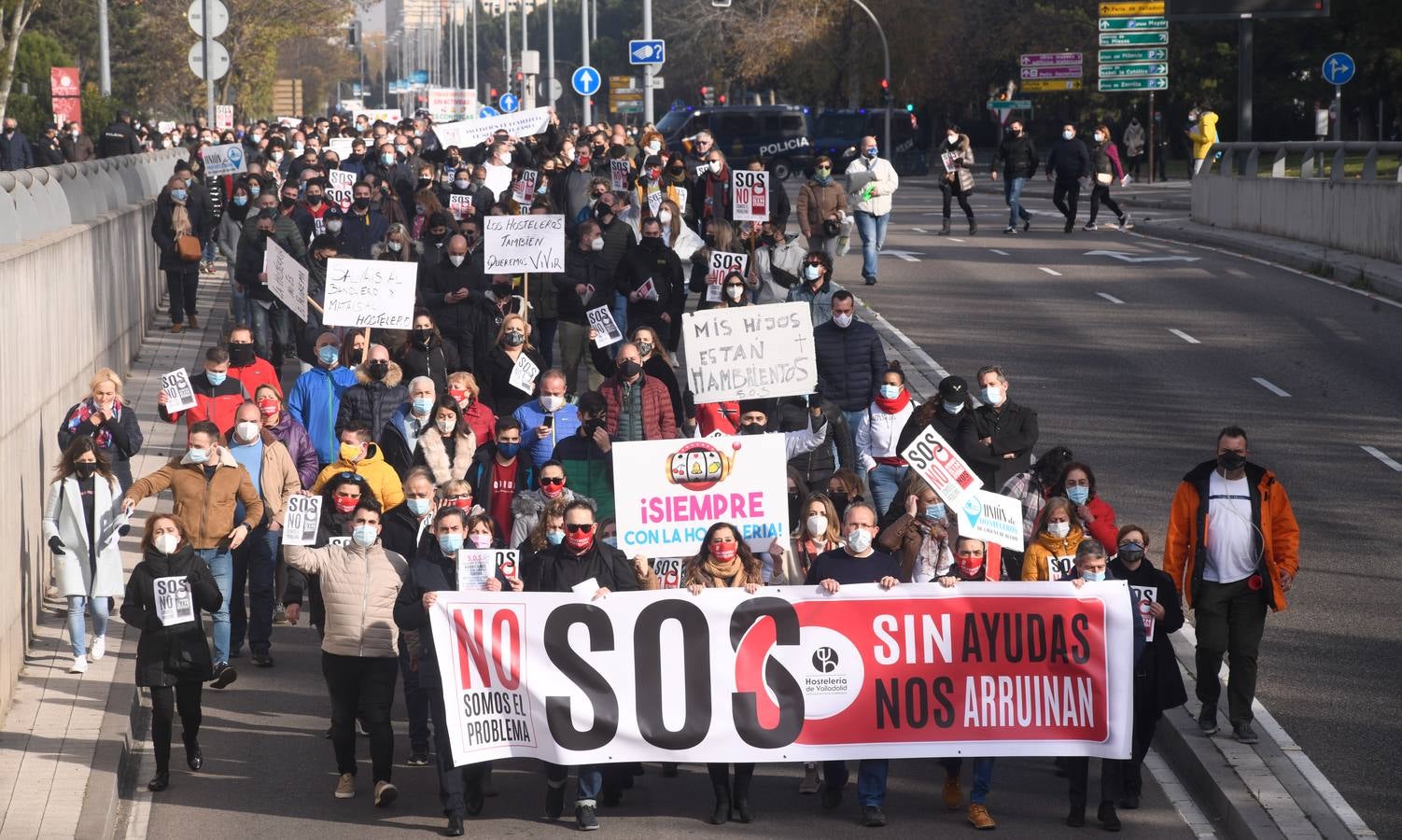 Fotos: Manifestación en Valladolid de todos los sectores afectados por la crisis de la pandemia