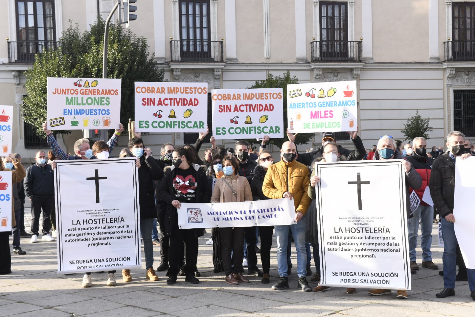 Fotos: Manifestación en Valladolid de todos los sectores afectados por la crisis de la pandemia