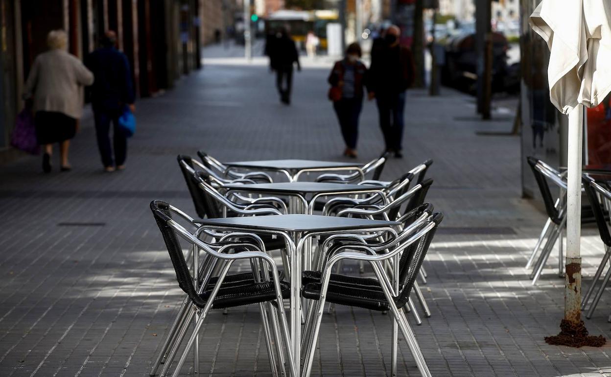 Una terraza vacía por el coronavirus.