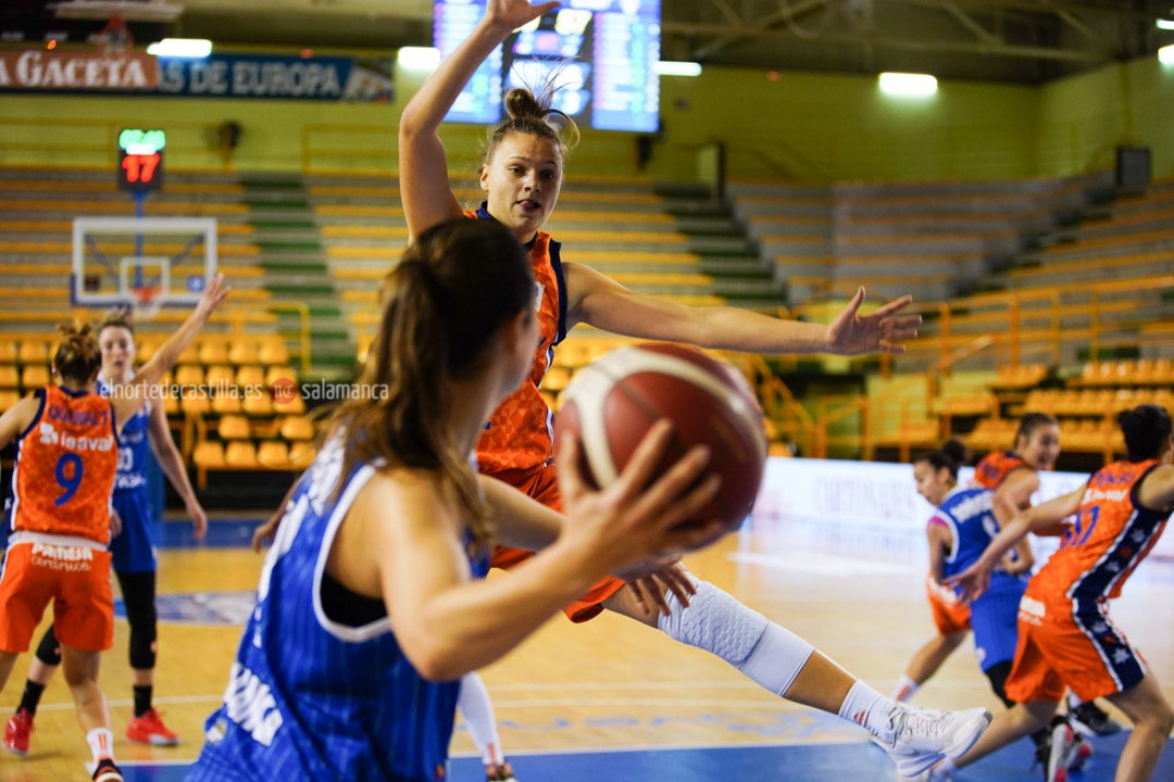 Perfumerías Avenida - Valencia Basket