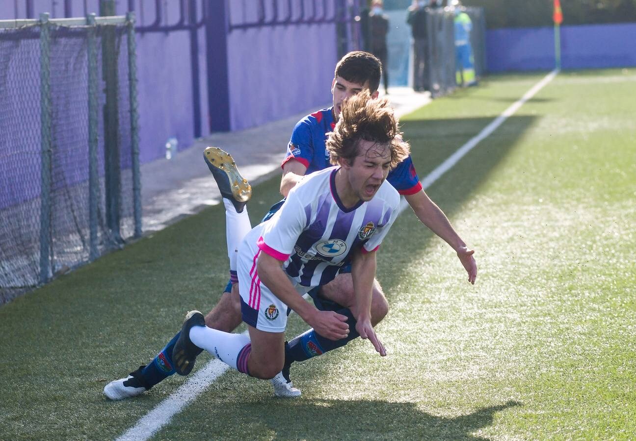 Fotos: Victoria del Real Valladolid Juvenil ante el Móstoles (2-0)