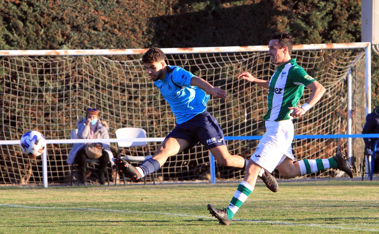 Imagen del partido que jugó el CD La Granja frente a la Cebrereña en El Hospital.