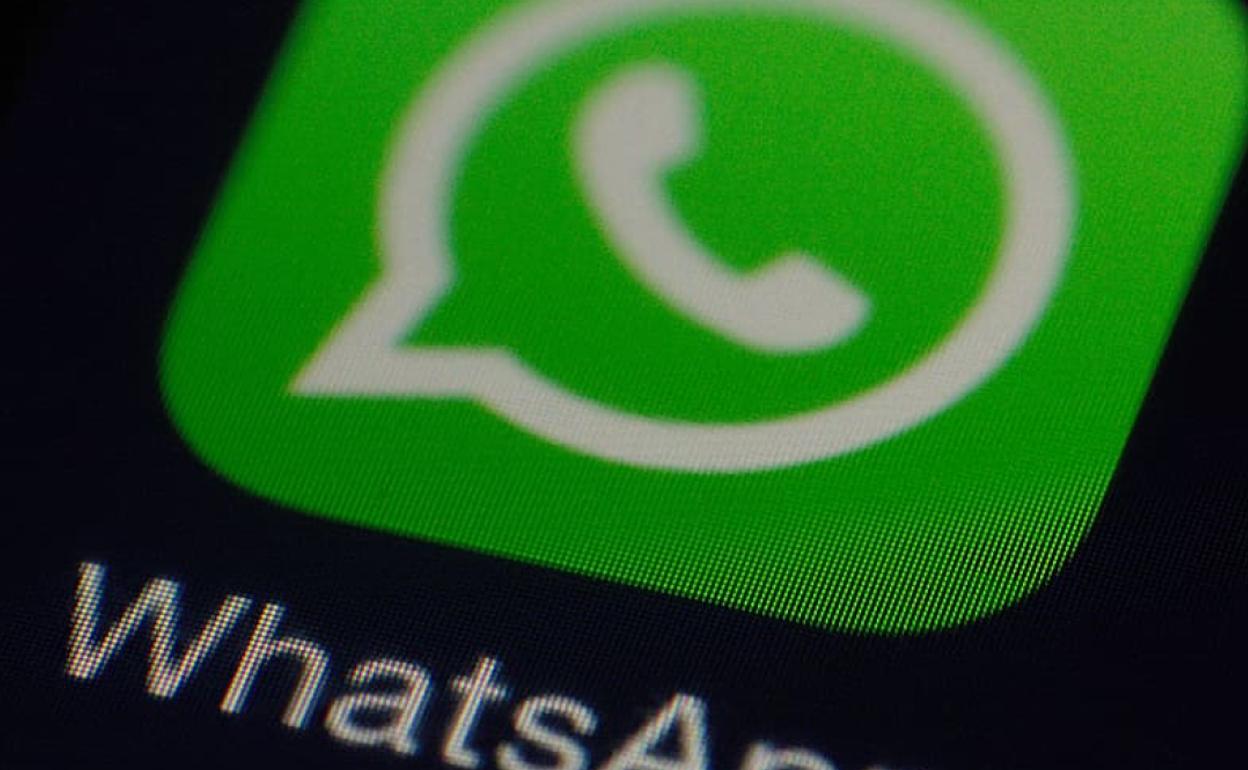 Investigan la difusión por 'Whatsapp' de 'memes' de profesores de un instituto de Palencia