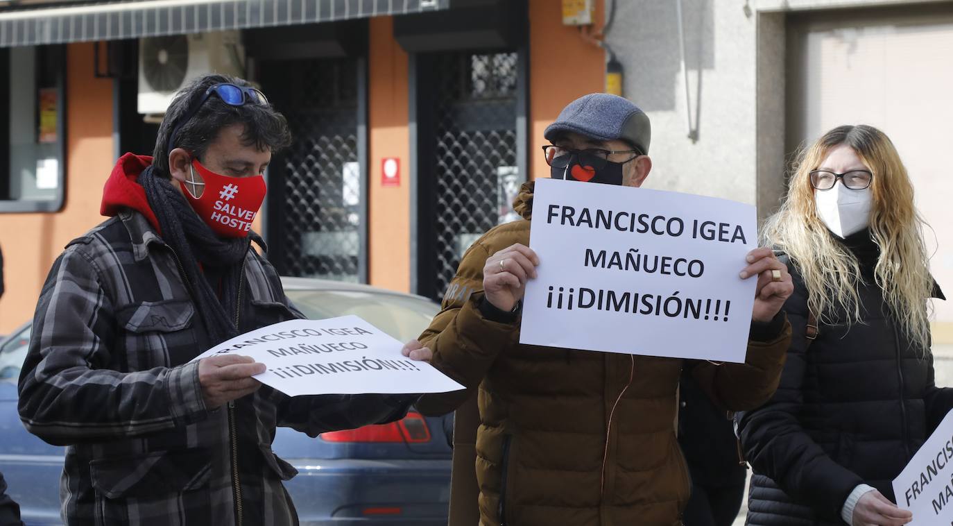 Fotos: Protesta de los autónomos en Venta de Baños, Palencia