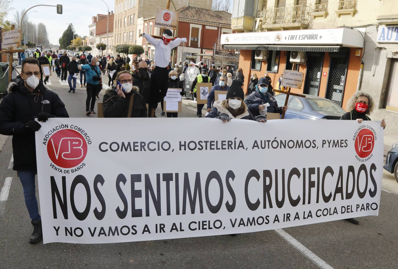 Fotos: Protesta de los autónomos en Venta de Baños, Palencia