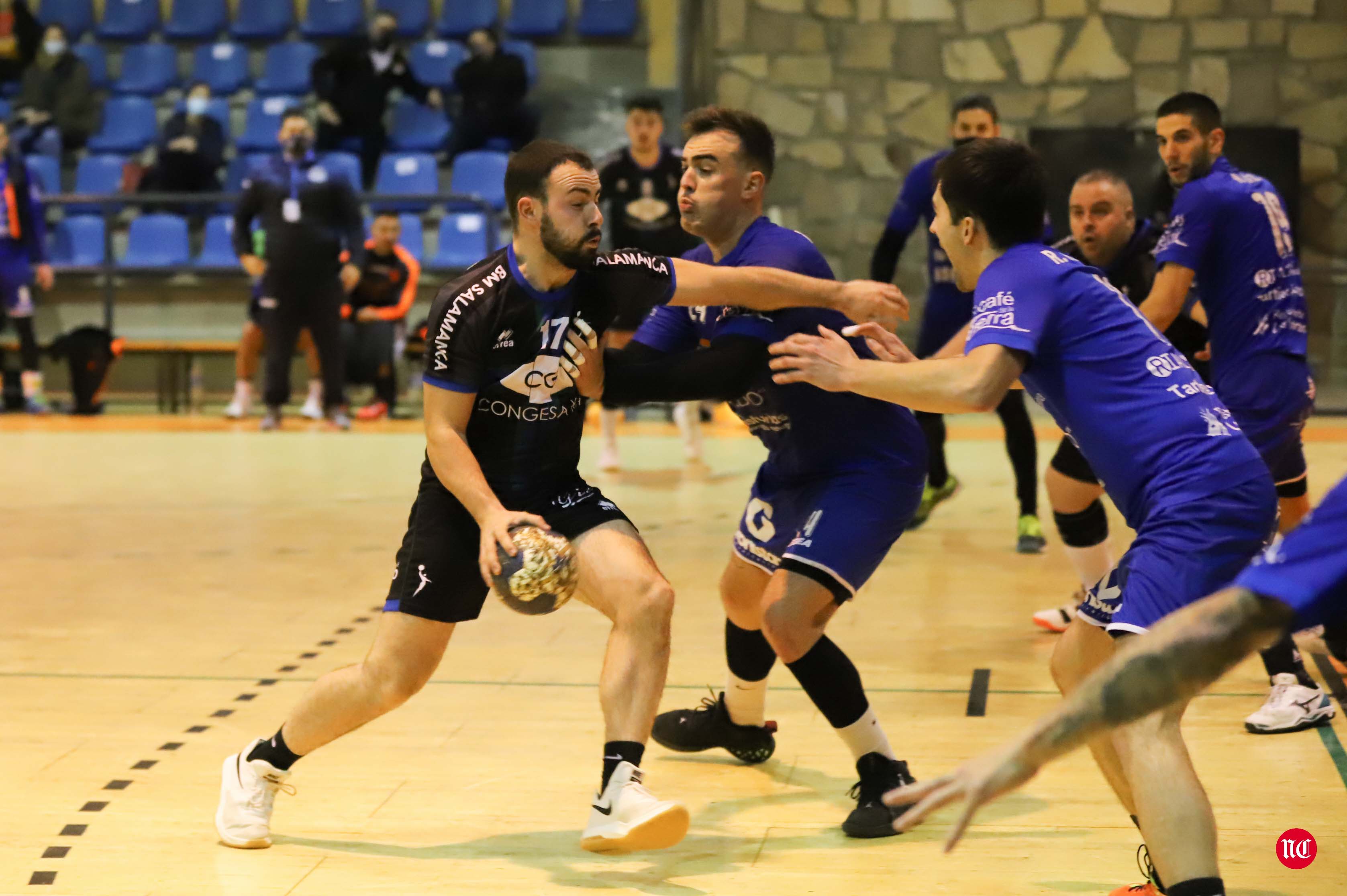 Fotos: BM Salamanca 13 - 22 BM Oviedo