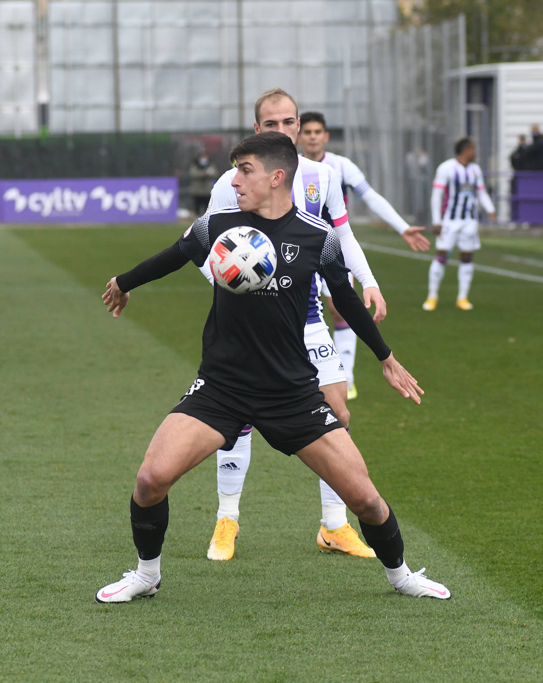 Fotos: Real Valladolid Promesas 0-1 Lealtad