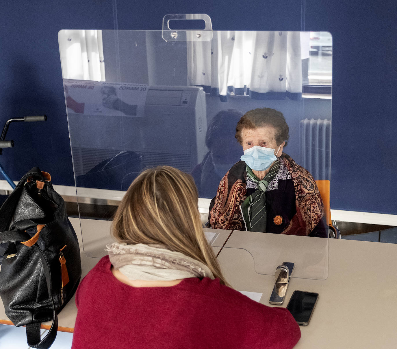 Fotos: Así se vive en la Residencia Cardenal Marcelo tras nueve meses de pandemia de coronavirus