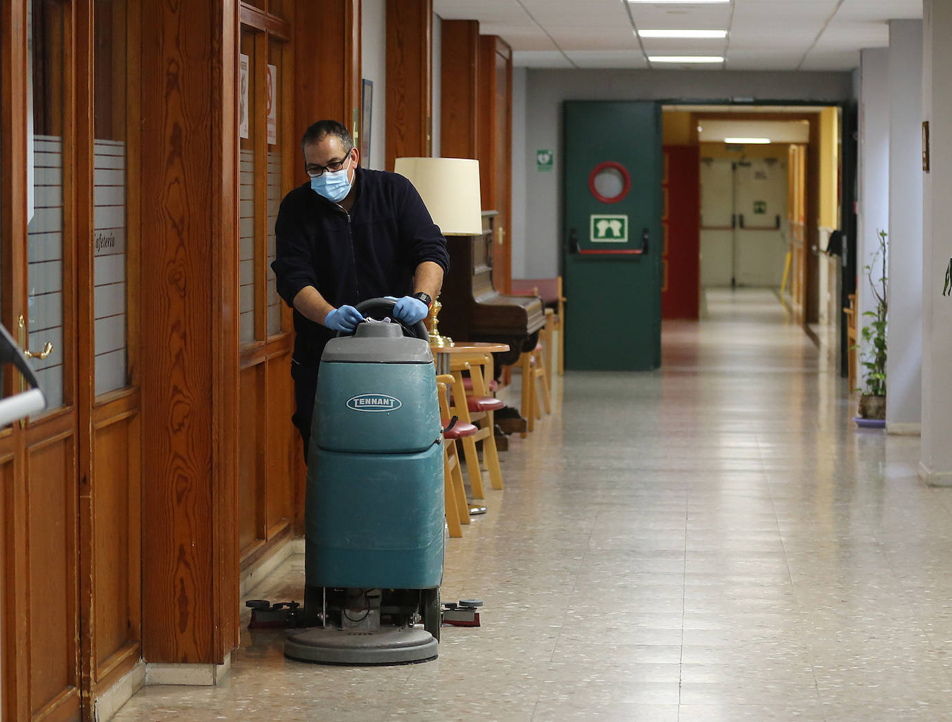 Fotos: Así se vive en la Residencia Cardenal Marcelo tras nueve meses de pandemia de coronavirus