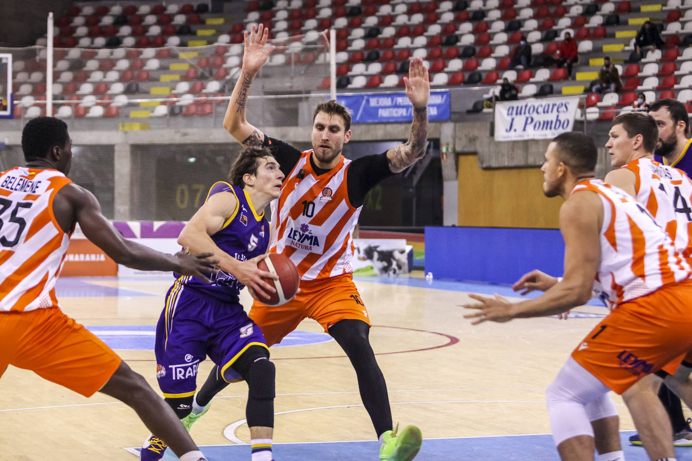 Los palentinos siguen sin ganar a domicilio esta temporada.