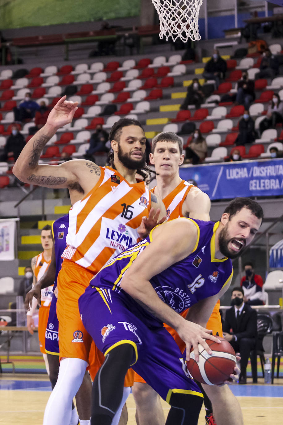 Los palentinos siguen sin ganar a domicilio esta temporada.