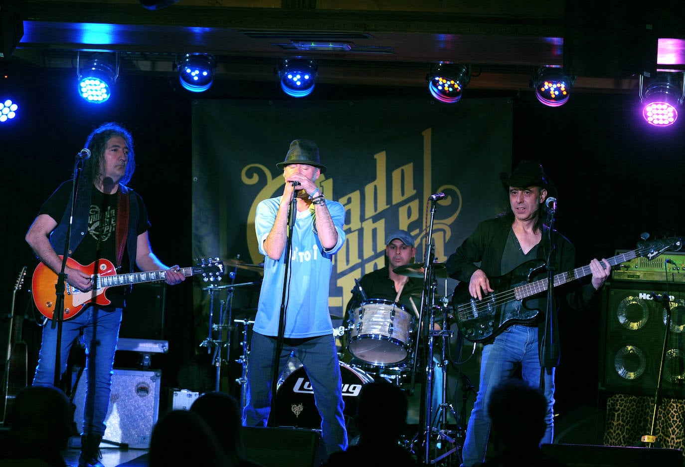 Fotos: Concierto de Cuidado con el perro en la Sala Porta Caeli