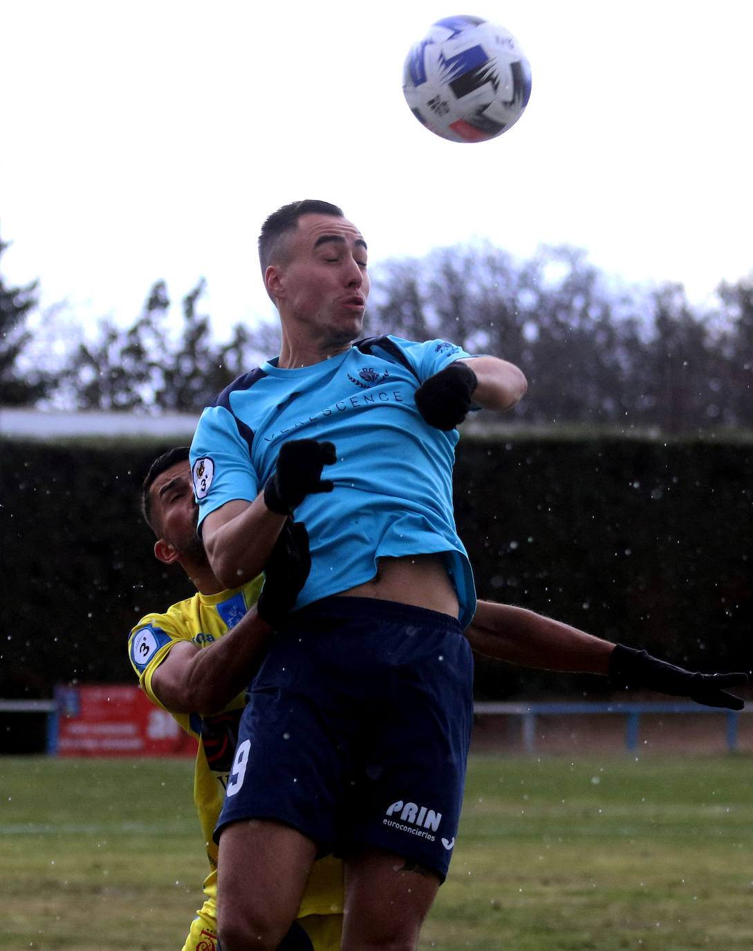 Partido de la tercera división entre el CD La Granja y la Arandina 