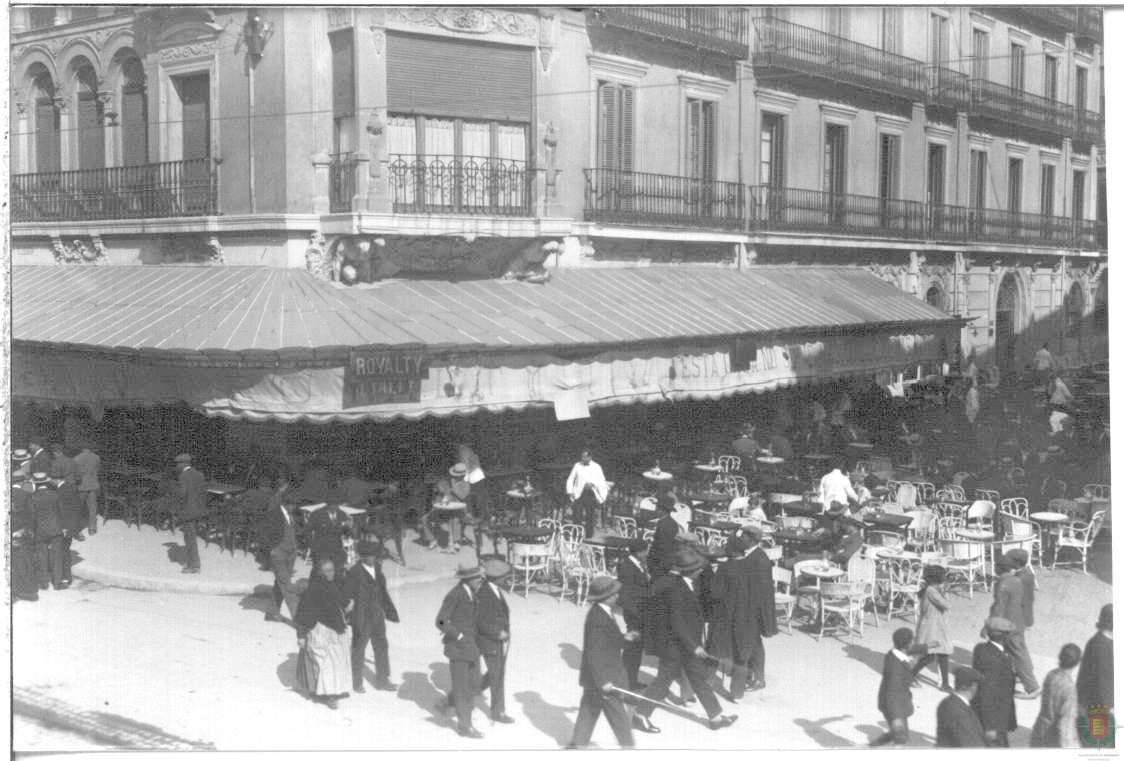 Fotos: Estampas del Valladolid antiguo (LX): el desaparecido café Royalty de Valladolid