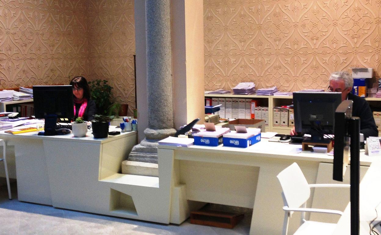 Oficina de los servicios tributarios de la Diputación.