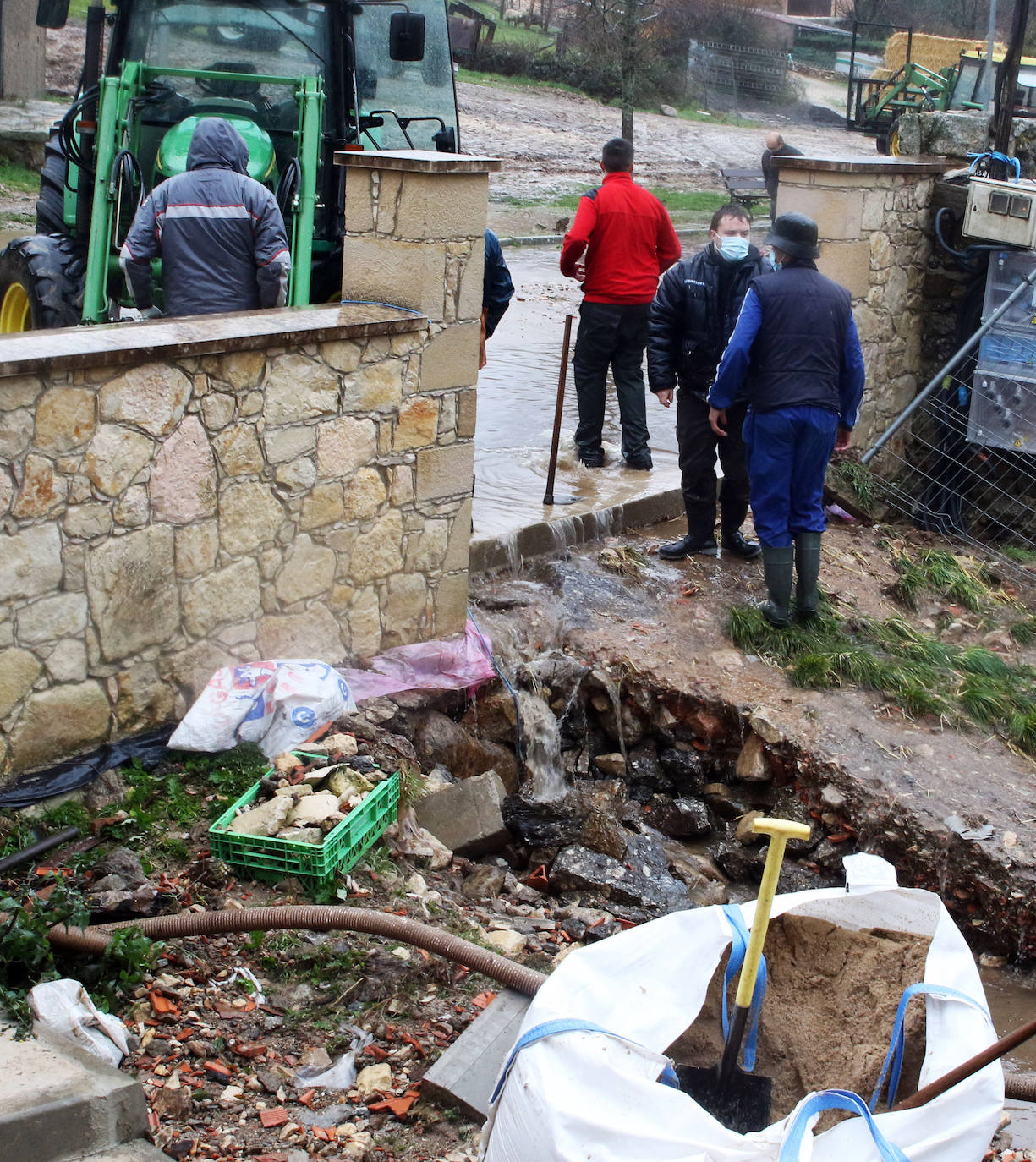 Inundaciones en la localidad segoviana de Navafría