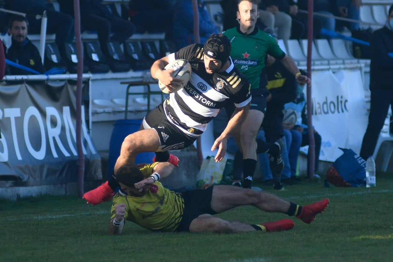 Fotos: Partido de rugby entre SilverStorm El Salvador y el Getxo Artea RT