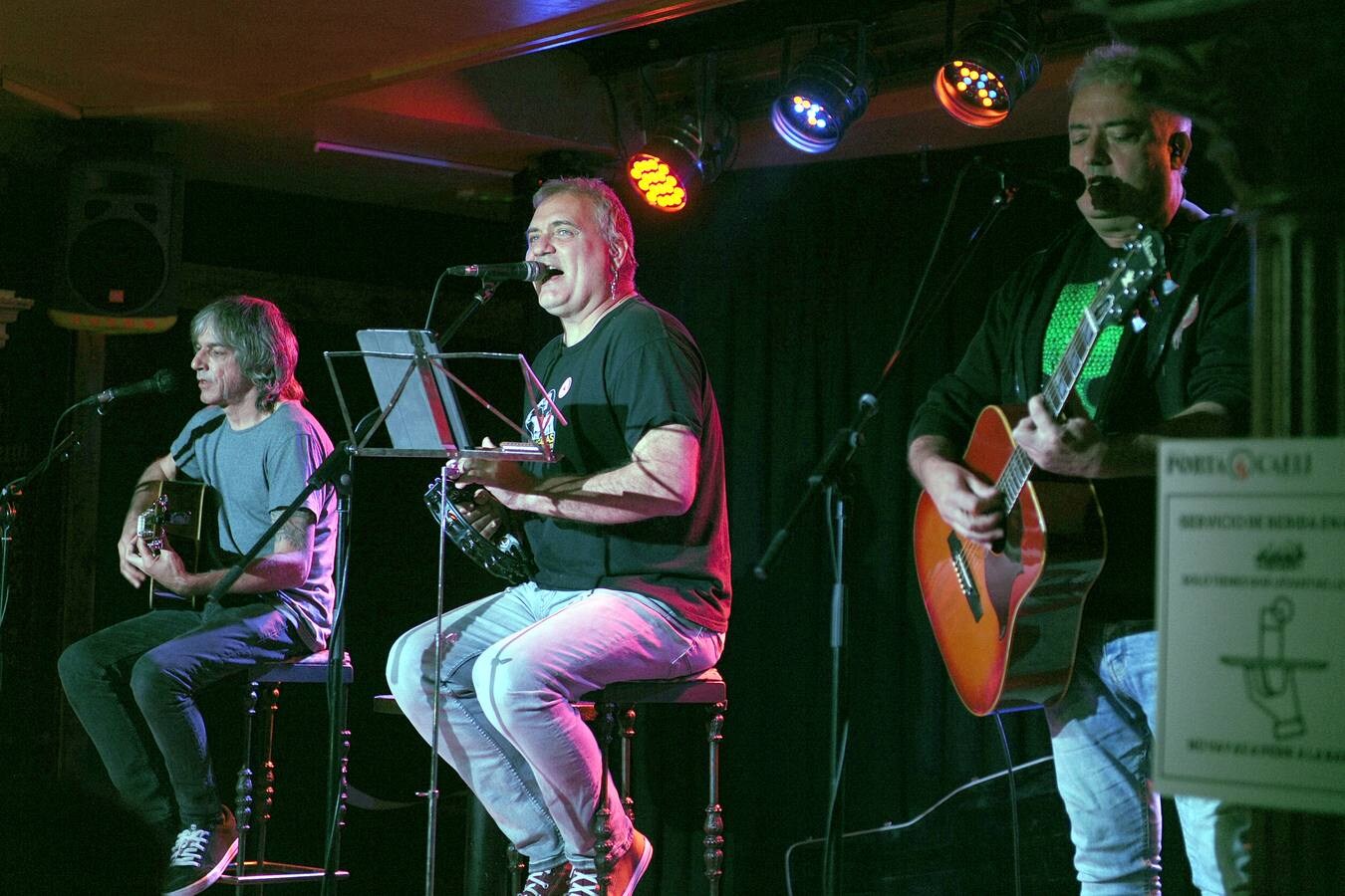 Una de las bandas más carismáticas y longevas de la escena se adapta a los nuevos tiempos y retoman un formato, el acústico, en la Sala Porta Caeli de la capital vallisoletana.