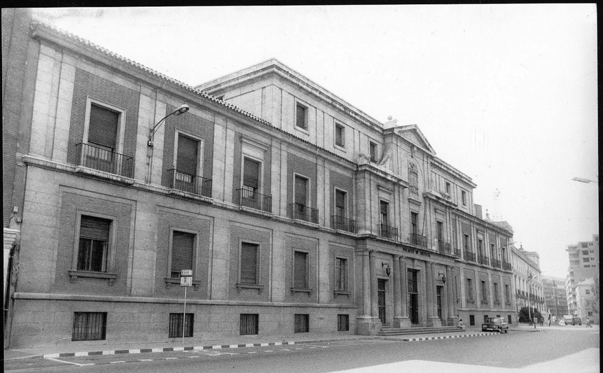 El antiguo Palacio de Justicia de Valladolid, hoy sede de la Audiencia Provincial, en 1970. 