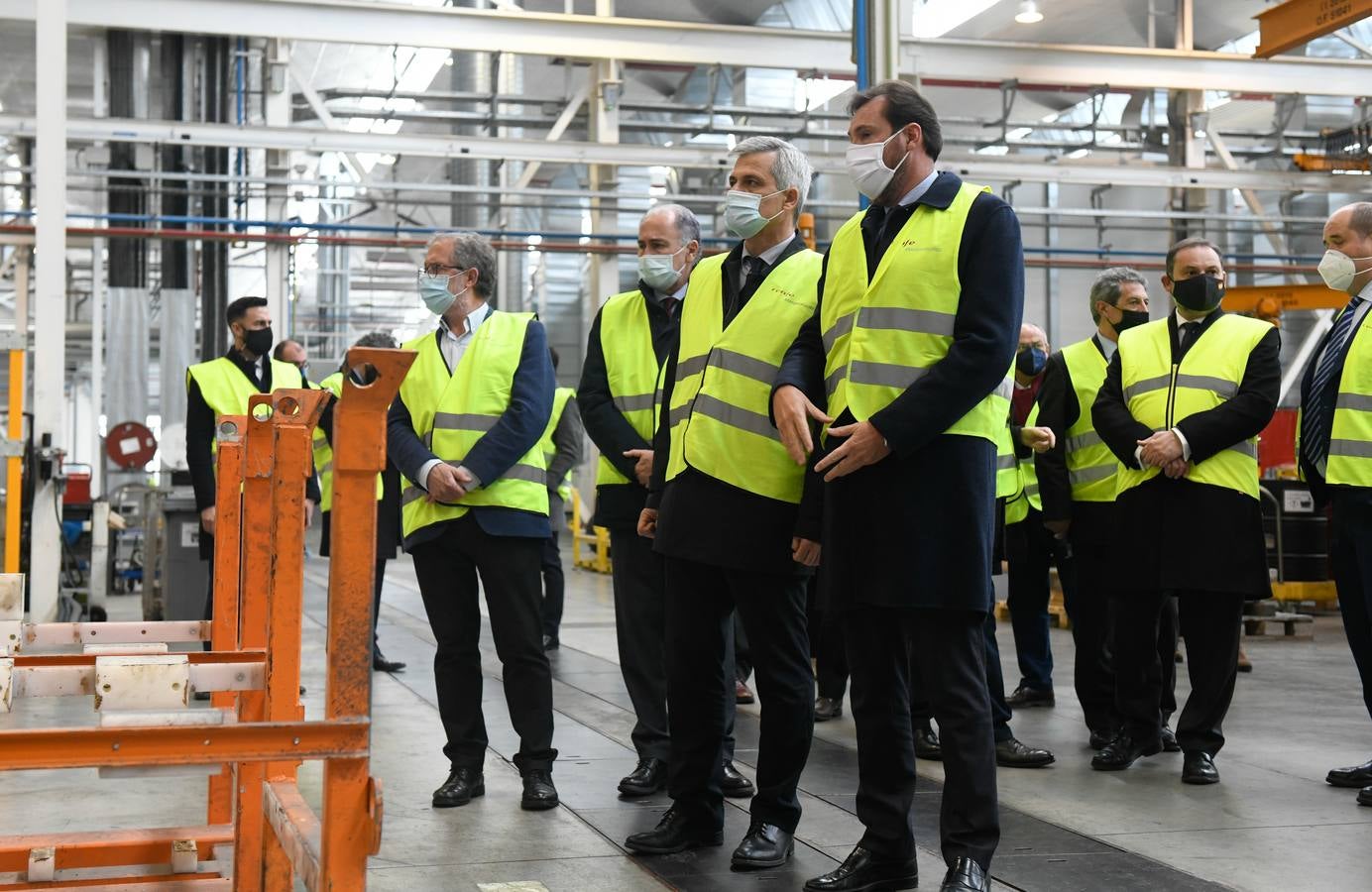 Fotos: El ministro José Luis Ábalos visita los talleres de Renfe del Páramo de San Isidro en Valladolid