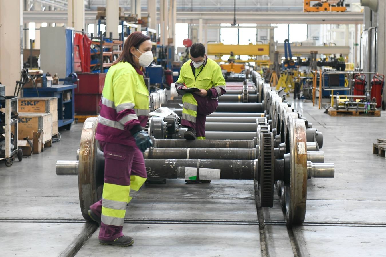 Fotos: El ministro José Luis Ábalos visita los talleres de Renfe del Páramo de San Isidro en Valladolid