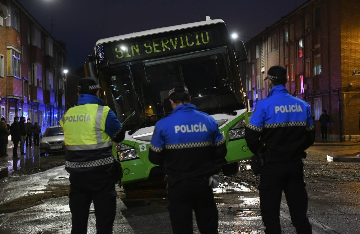 Fotos: El reventón de una tubería inunda el túnel de Vadillos de Valladolid