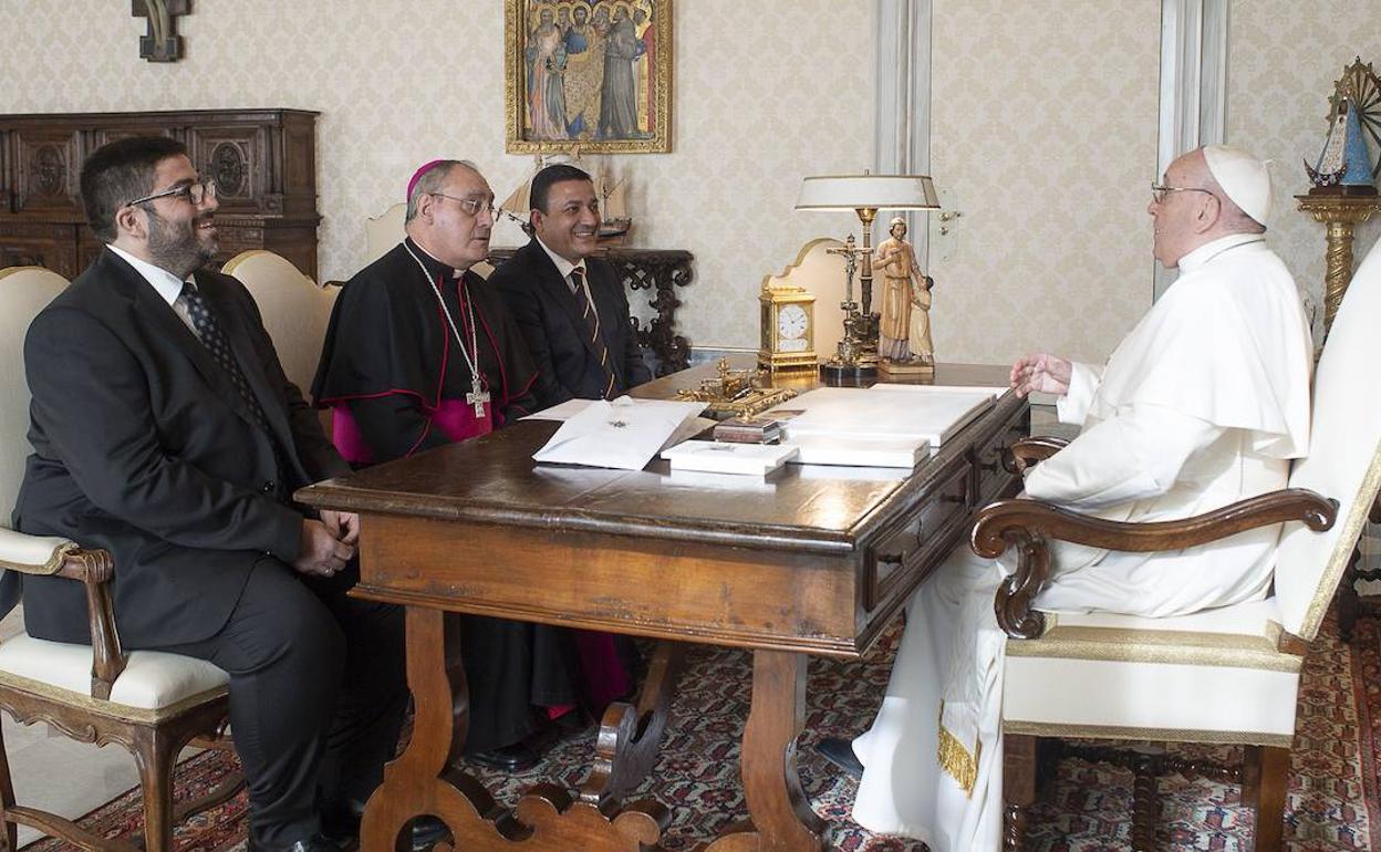 Visita del Obispo de Ávila al Papa Francisco en el Vaticano