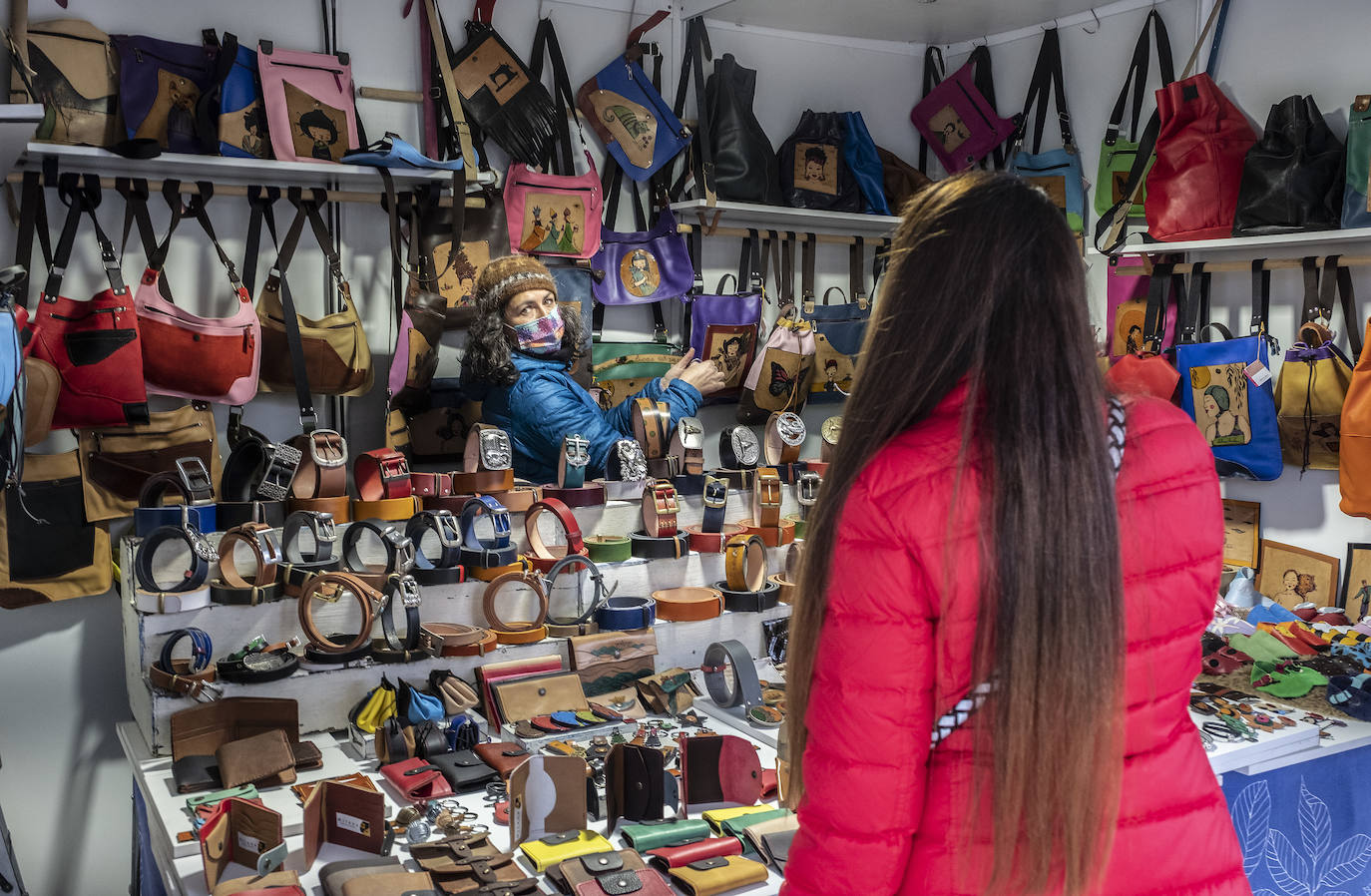 Fotos: La Plaza de Portugalete abre su tradicional Mercado de Navidad