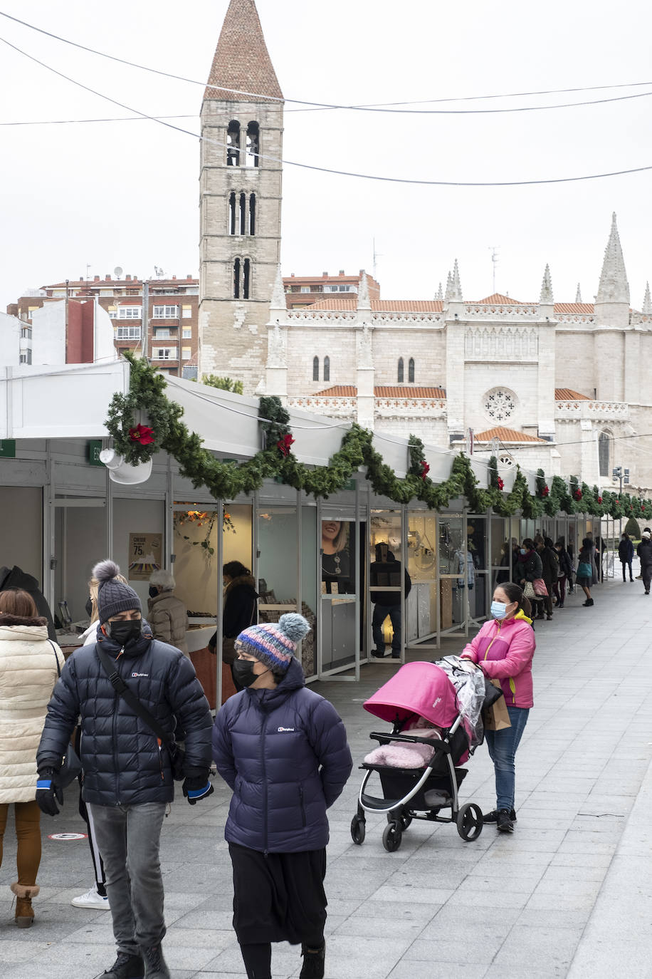 Fotos: La Plaza de Portugalete abre su tradicional Mercado de Navidad