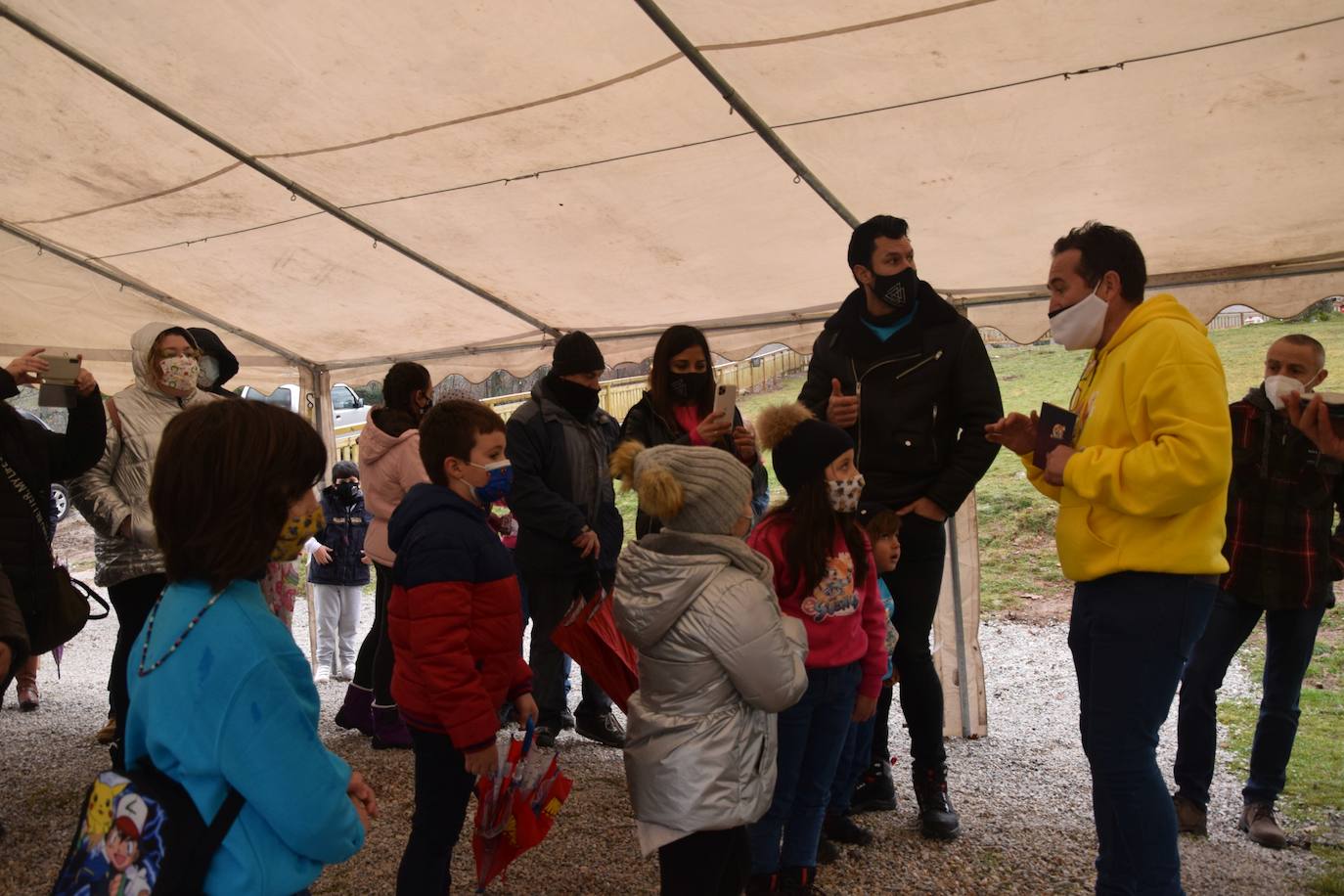 Jornada inaugural de las visitas a la casa del Ratoncito Pérez en Velilla del Río Carrión.