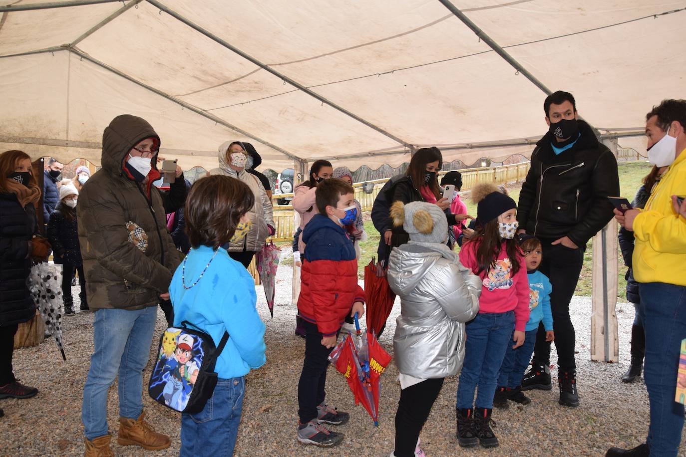 Jornada inaugural de las visitas a la casa del Ratoncito Pérez en Velilla del Río Carrión.