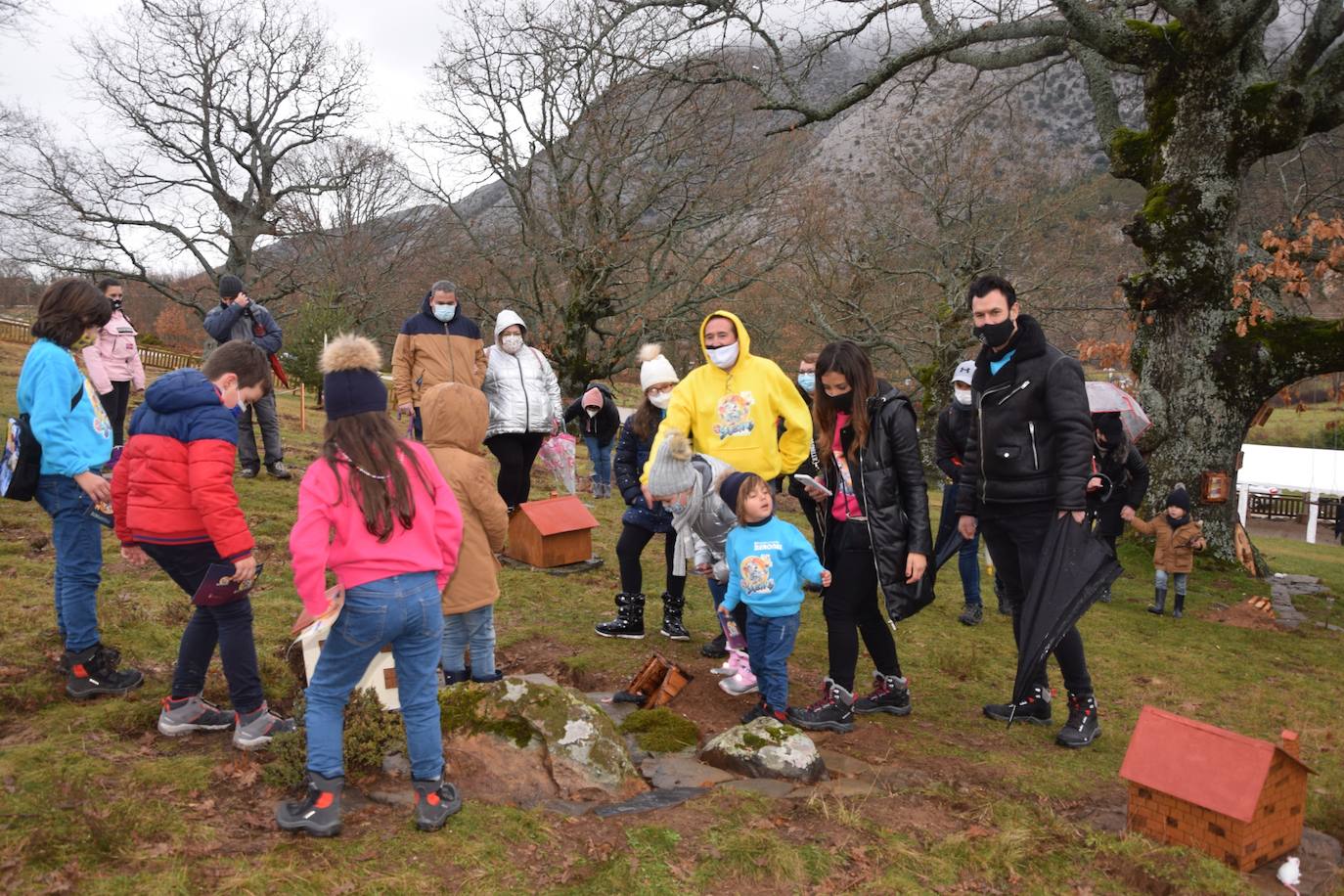 Jornada inaugural de las visitas a la casa del Ratoncito Pérez en Velilla del Río Carrión.