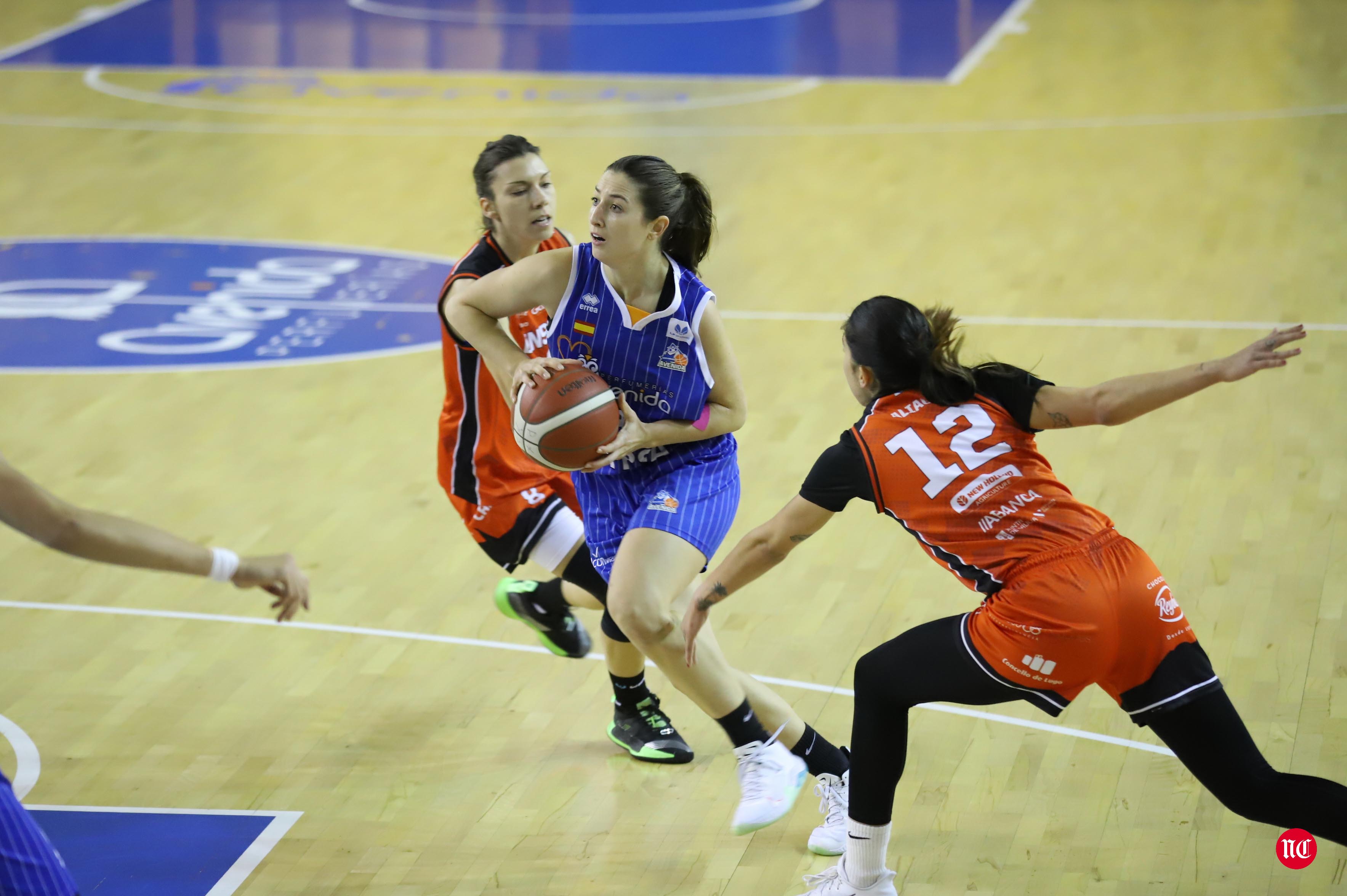 Fotos: Avasallador inicio de la segunda vuelta para el CB Avenida (80-45)