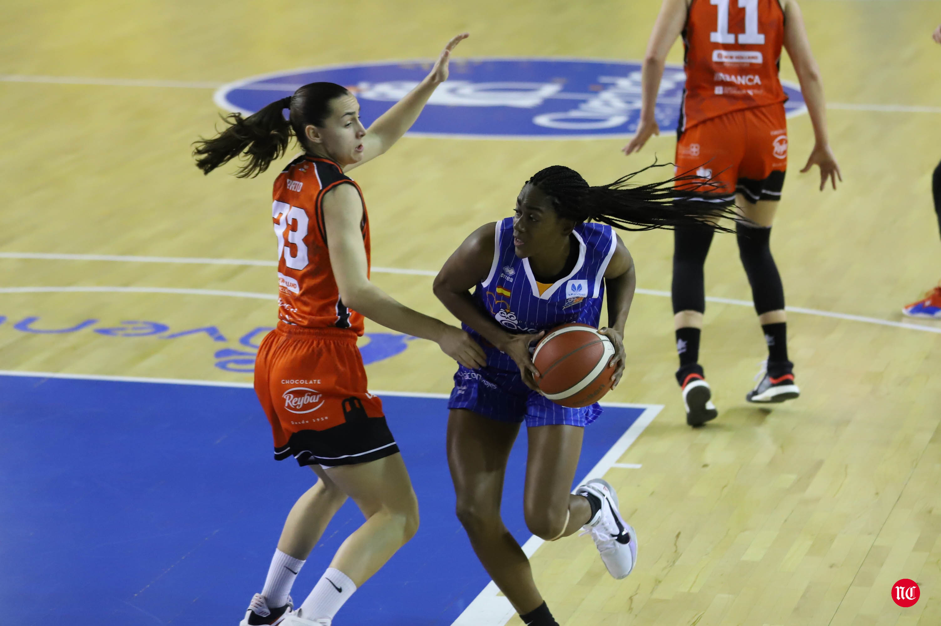 Fotos: Avasallador inicio de la segunda vuelta para el CB Avenida (80-45)