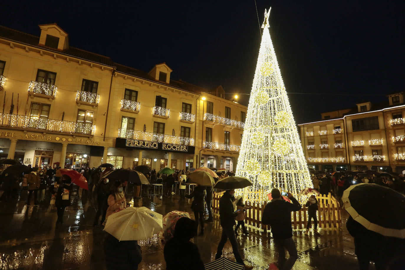 Fotos: Astorga enciende su Navidad