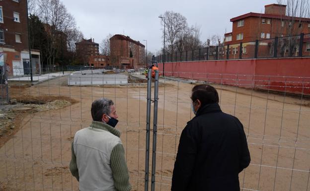 Peatones y coches podrán transitar por la calle Nochevieja de Valladolid antes de fin de año