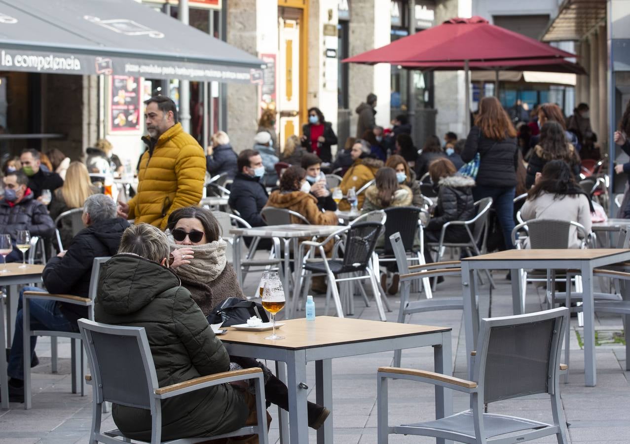 Fotos: Los vallisoletanos no renuncian al vermut de Nochebuena