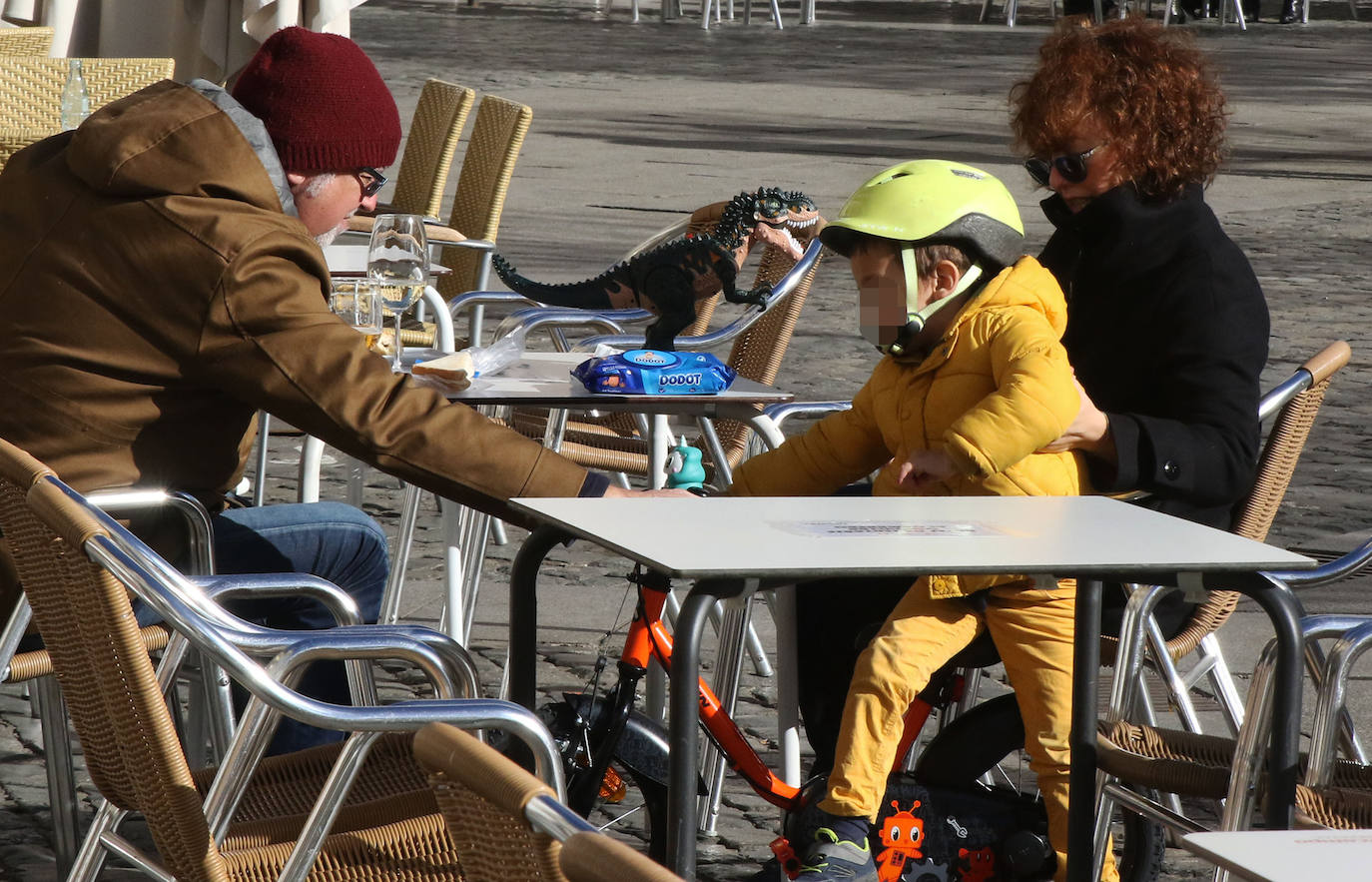 Día de Navidad en la Plaza Mayor de Segovia 